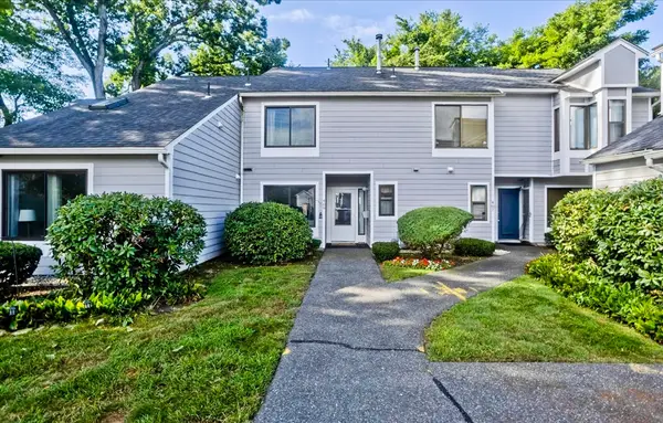 409 Nassau Dr #409, Springfield, MA 01129