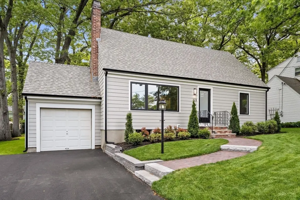 323 Ridge St, Arlington, MA 02474 - #1