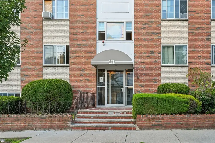 21 Staples Ave #23, Everett, MA 02149 - #3