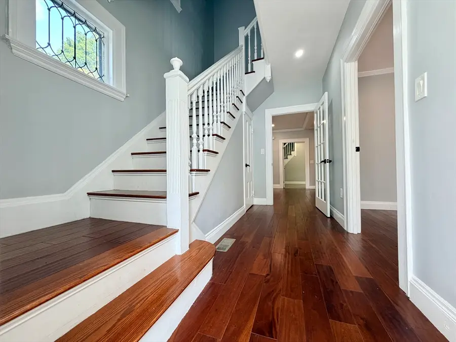 21 Maple Street, Arlington, MA 02476 - #3