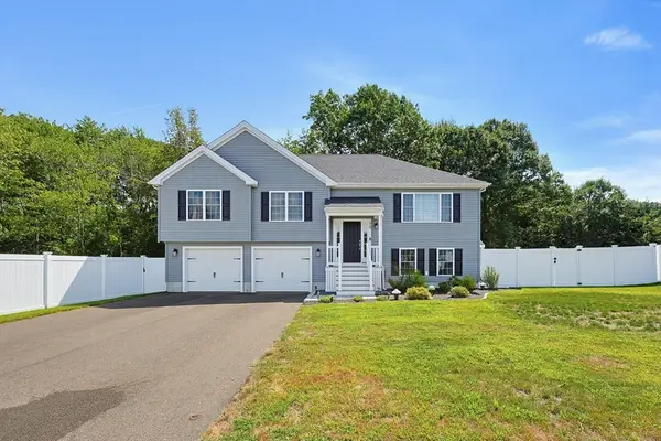 70 Henrietta Way, Taunton, MA 02780