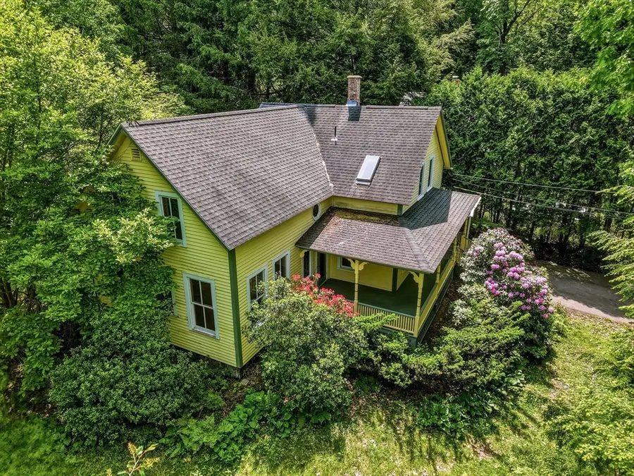 52 Baker St, Amherst, MA 01002 - #2