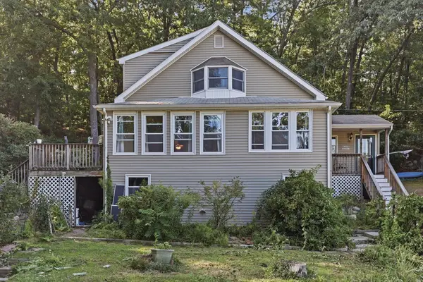 79 Waverly Rd, Woburn, MA 01801