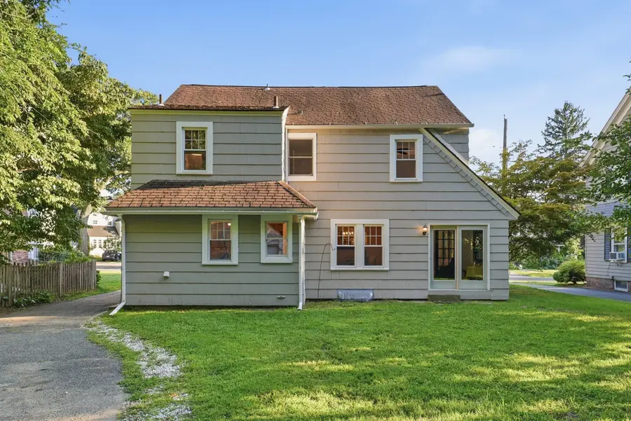 130 Westmoreland Ave, Longmeadow, MA 01106 - #2