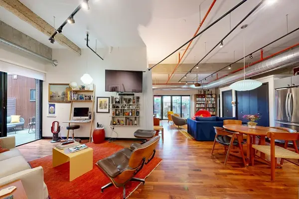 1060 Broadway #114, Somerville, MA 02144