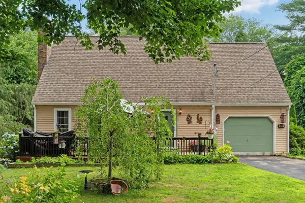 1236 Woonsocket Hill Road, North Smithfield, RI 02896