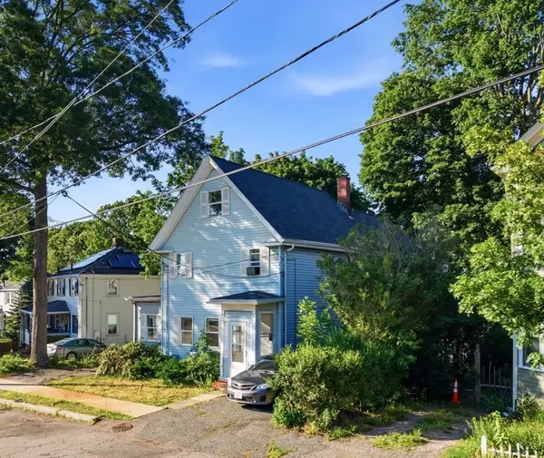 14-16 Moore St, Quincy, MA 02169