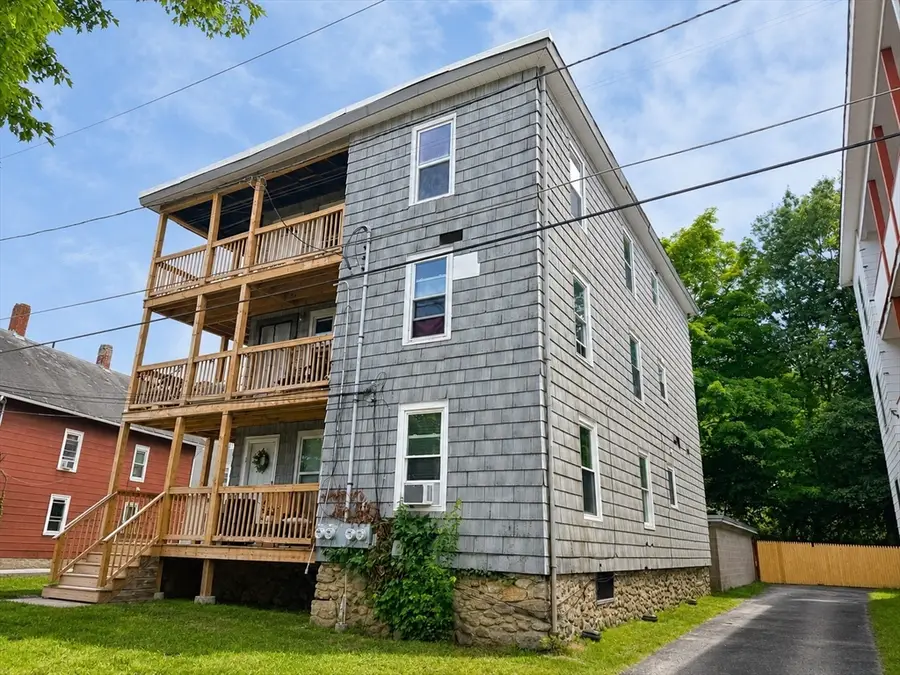 9 Henry St, Southbridge, MA 01550 - #2