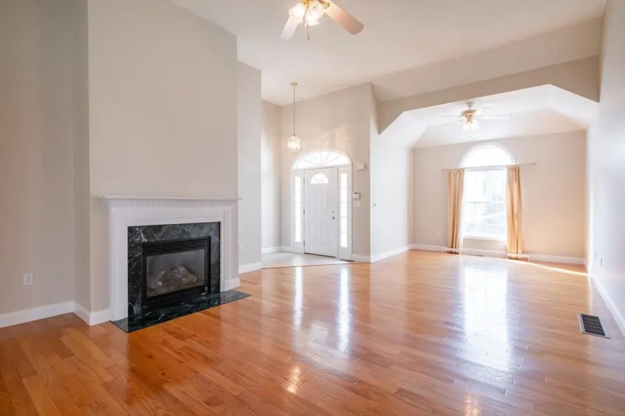 30 Holly Lane #30, Dracut, MA 01826 - #2