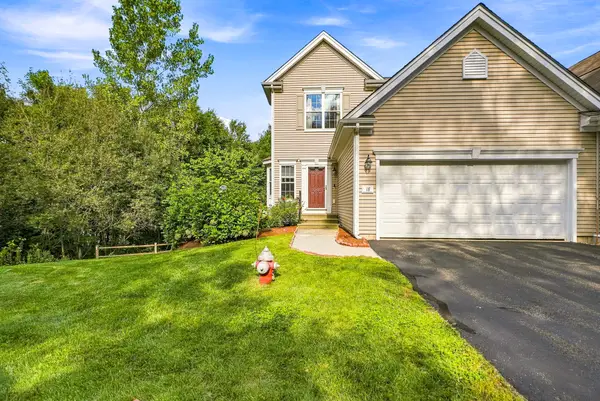 18 Daffodil Ct #18, Grafton, MA 01560
