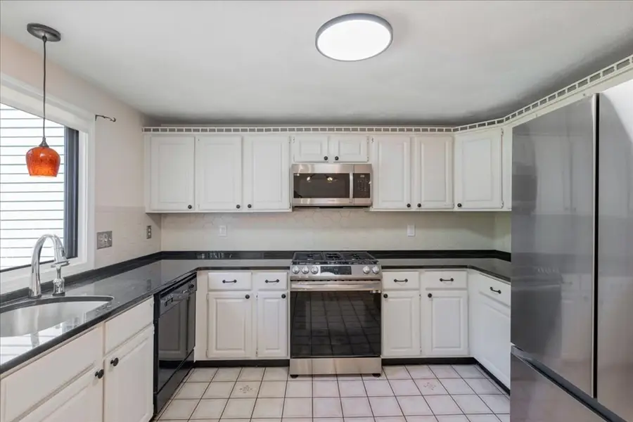 14 Jefferey Ln. #14, Haverhill, MA 01832 - #3