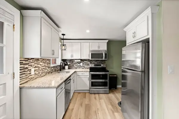 7 Village Green Drive #7, North Andover, MA 01845