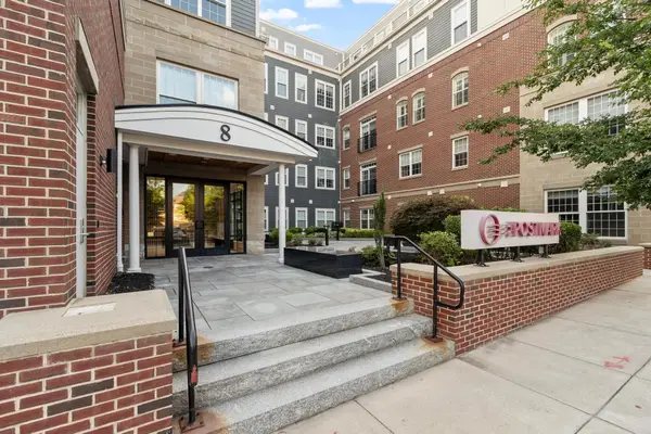 8 Sanborn St #2011, Reading, MA 01867