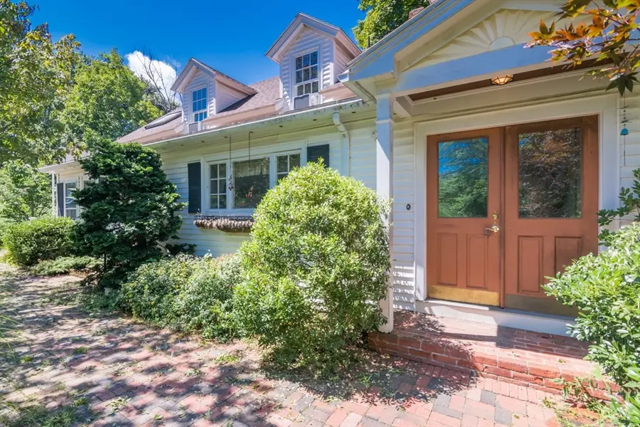 1753 S East St, Amherst, MA 01002 - #2