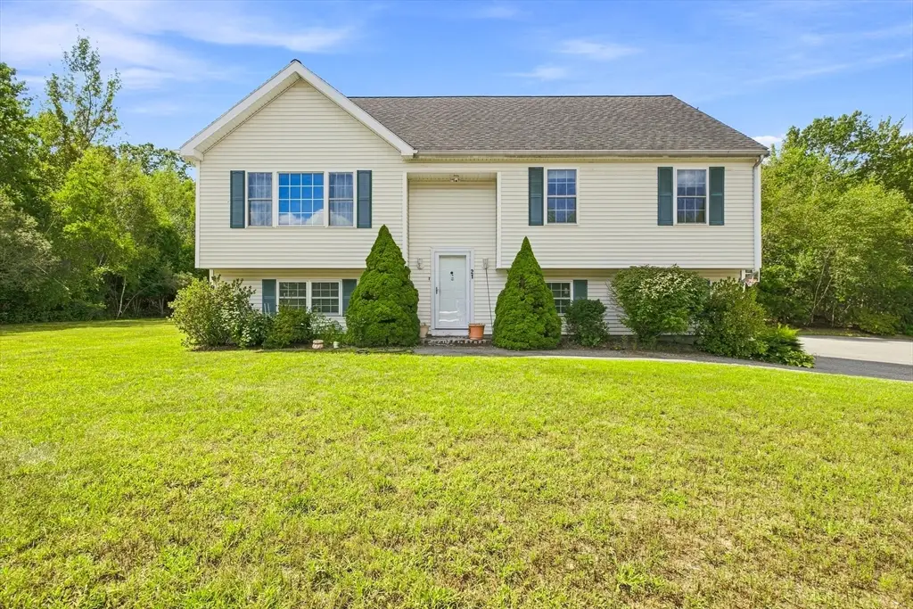 21 Hamilton Way, Holbrook, MA 02343 - #1