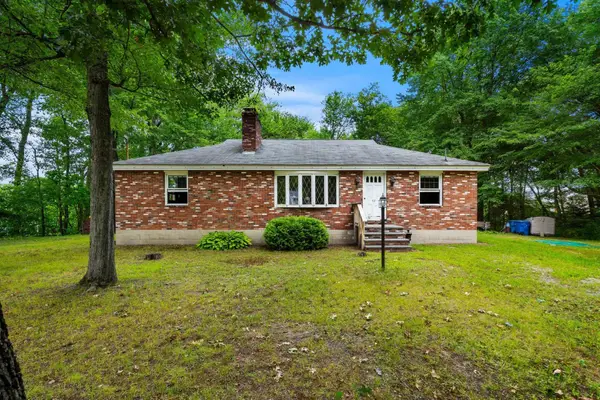 42 Felker St, Tewksbury, MA 01876