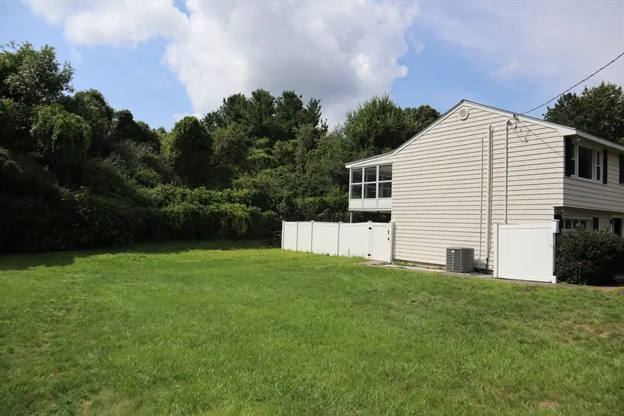 29 Fayette Rd, Bedford, MA 01730 - #3