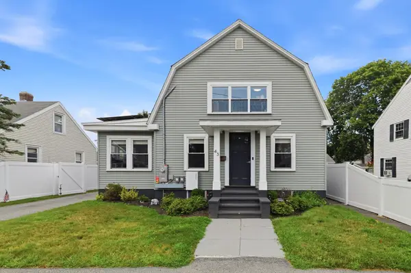 43 Standish St, Weymouth, MA 02191