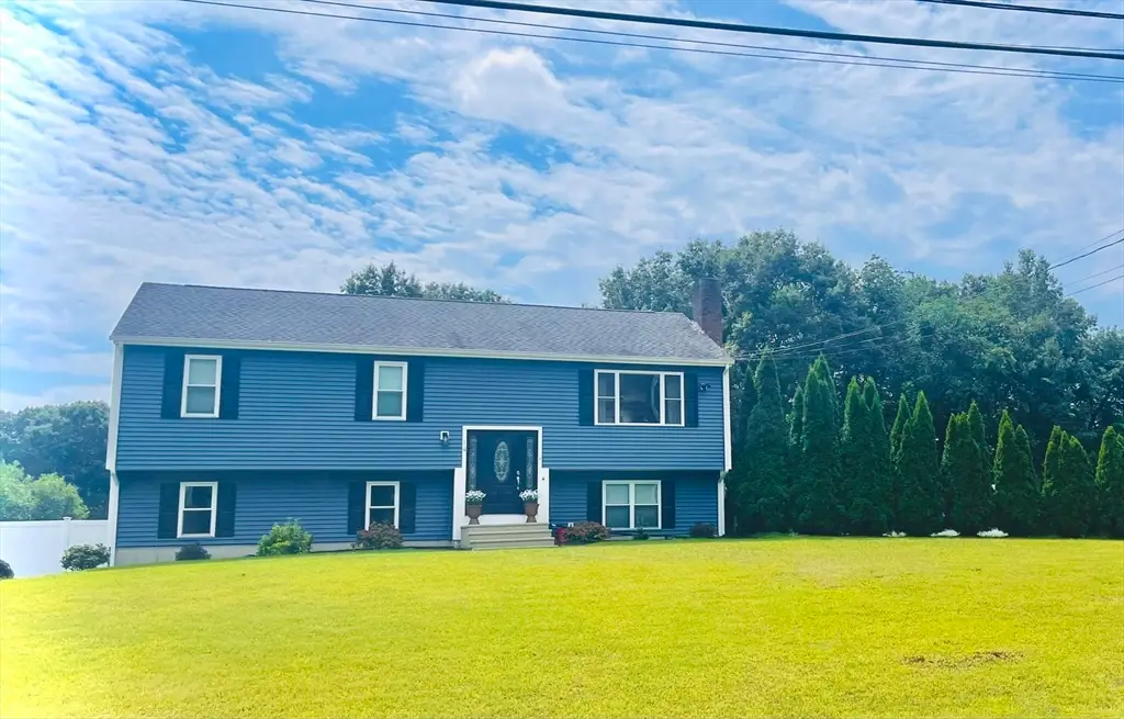 14 Stanley Ave, Berkley, MA 02779 - #1