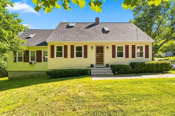 41-A Hampstead St, Methuen, MA 01844