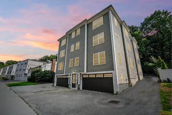 829 Lagrange St #4, Boston, MA 02132