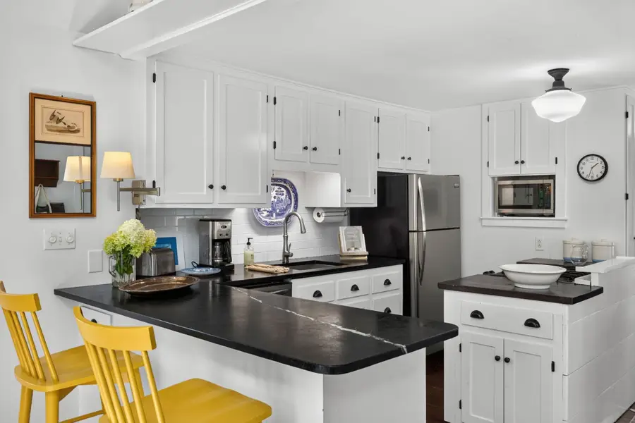 1210 County, Cataumet, MA 02534 - #3