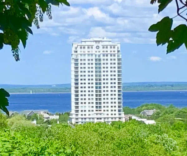 1 Tower Dr #704, Portsmouth, RI 02871