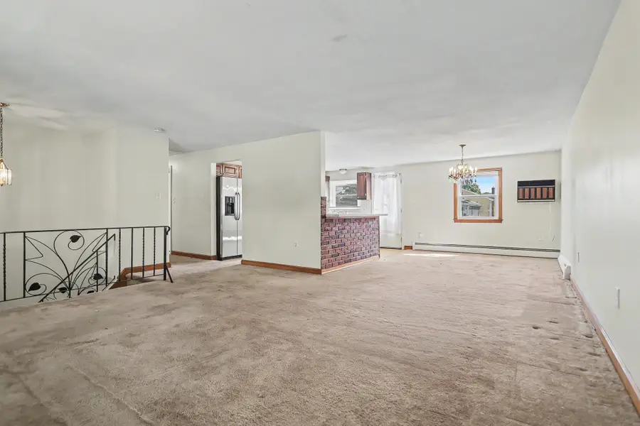 168 Lynn St, Peabody, MA 01960 - #3