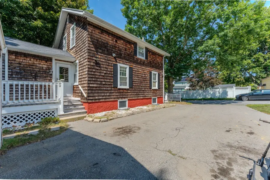 135 Thurber Ave, Somerset, MA 02725 - #3