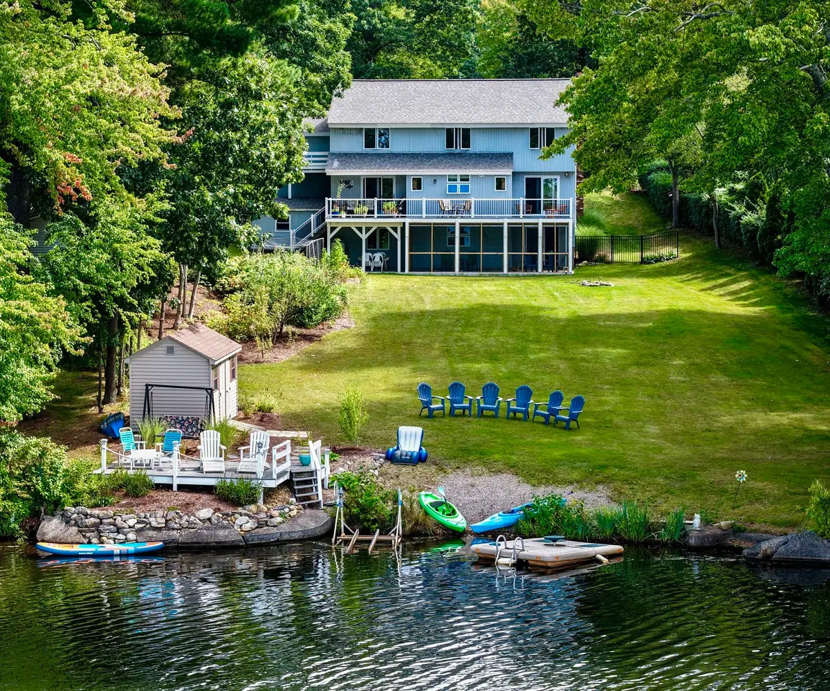 11 Cove Dr, Sturbridge, MA 01566 - #1