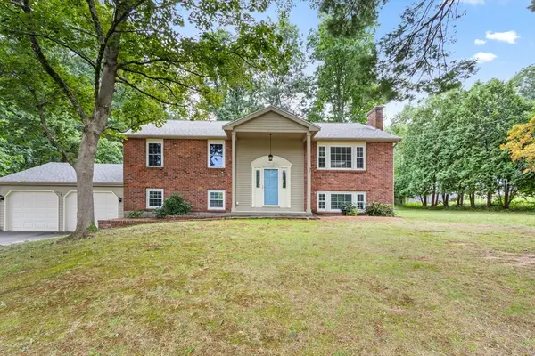 141 Longhill Rd, Franklin, MA 02038