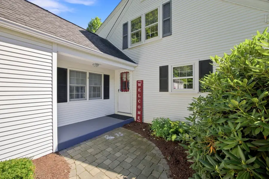 208 Main Street, Wilbraham, MA 01095 - #3