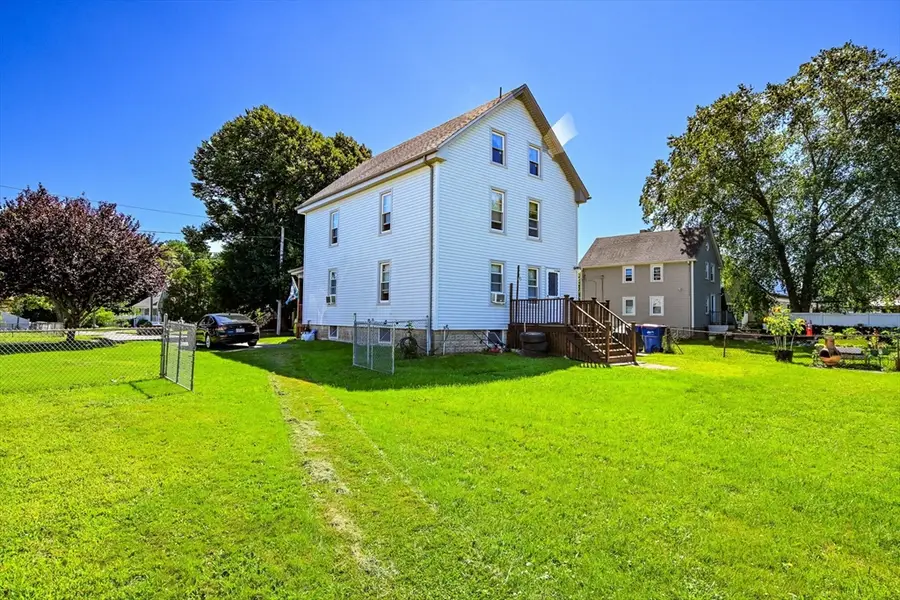 24 Atlas St, Fairhaven, MA 02719 - #3