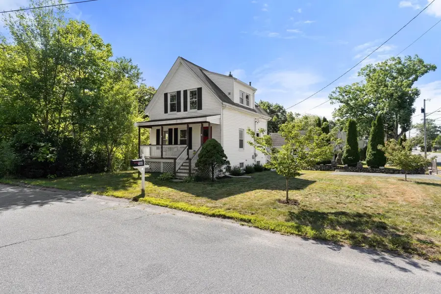 160 Rock St, Whitman, MA 02382 - #3