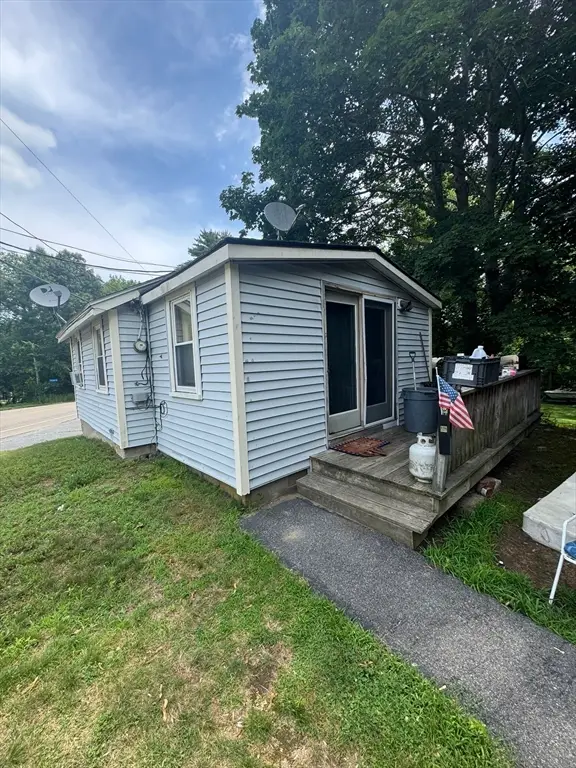 238 Maquan St, Hanson, MA 02341 - #2