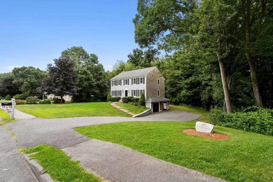 13 Bayberry Rd, Raynham, MA 02767 - #2