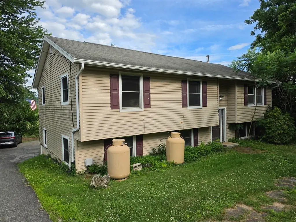 265 N East St, Amherst, MA 01002 - #1