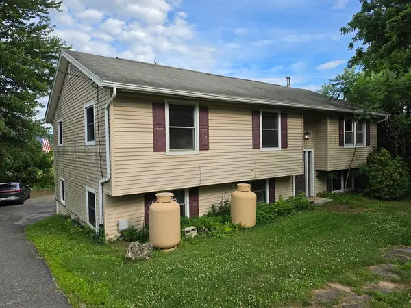 265 N East St, Amherst, MA 01002