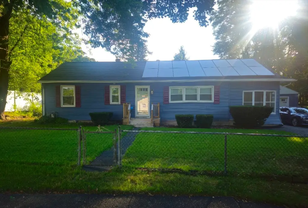 369 Breckwood Blvd, Springfield, MA 01109 - #1