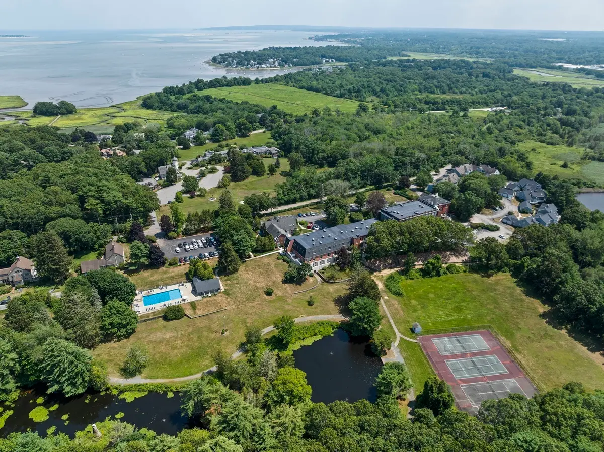 100 Parks St #18, Duxbury, MA 02332 - #1