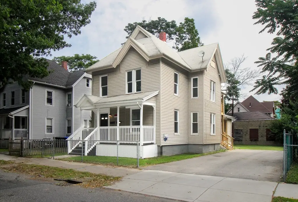 129 Catharine St, Springfield, MA 01109 - #1