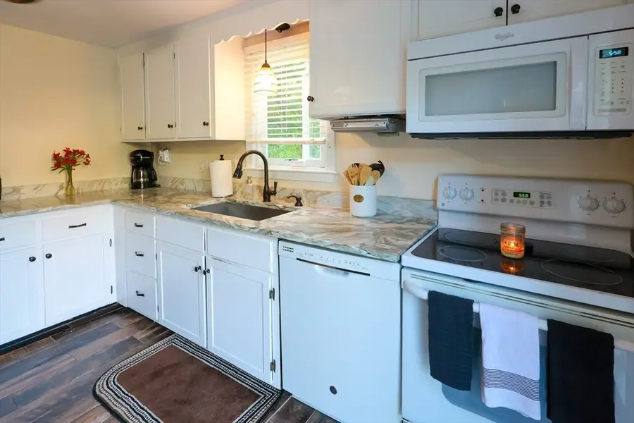 98 Van Kleeck Rd, Millis, MA 02054 - #3