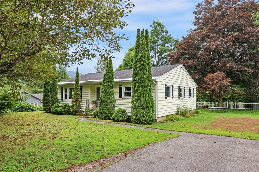 31 Daniels Ter, Cheshire, MA 01225 - #3