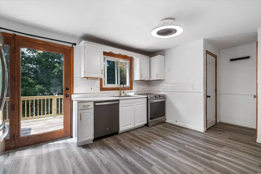 15 Gibbs St #G, Worcester, MA 01607 - #3