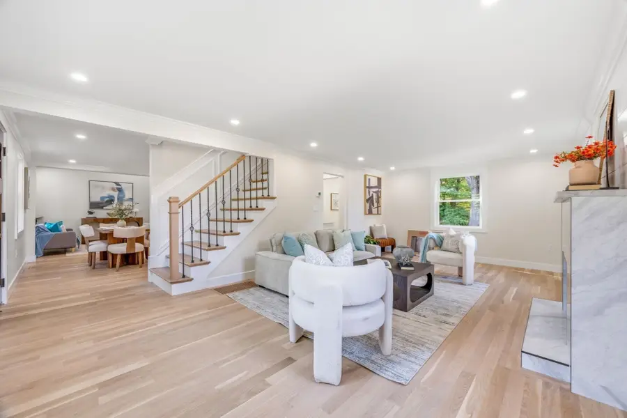 154 Birch St, Braintree, MA 02184 - #3