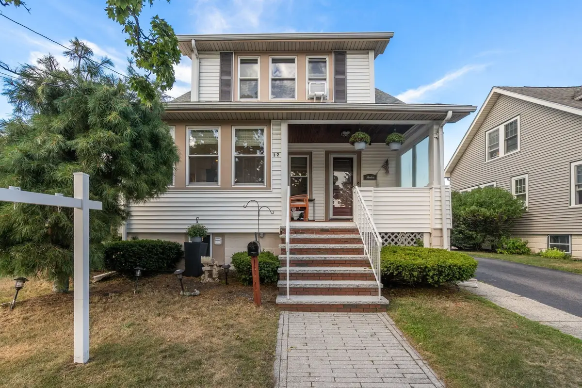 12 Ross St, Medford, MA 02155 - #1