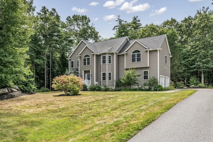 3 Ava Ln, Tyngsborough, MA 01879 - #2