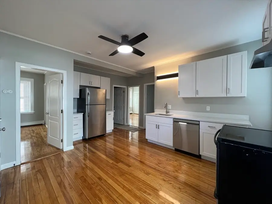 9-1/2 Bourne St, Worcester, MA 01606 - #2