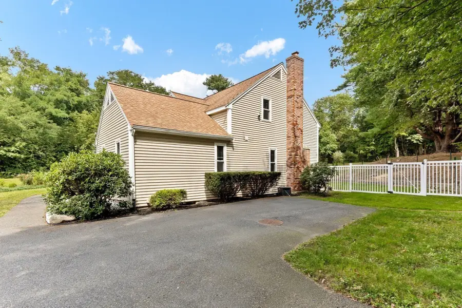 82 Paine #82, Bellingham, MA 02019 - #2