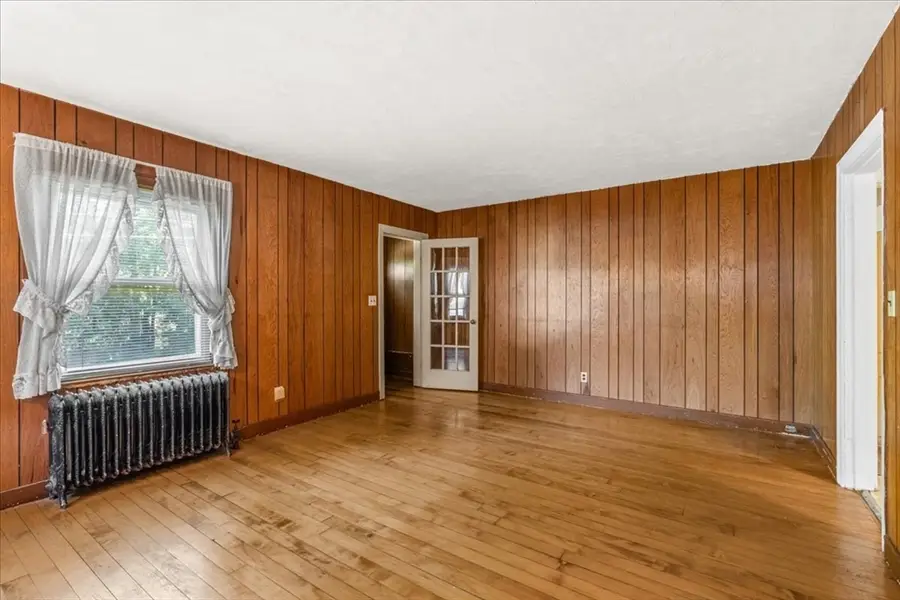 351 Pearl St, Braintree, MA 02184 - #3